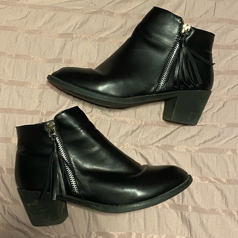 Black ankle booties | size 6
